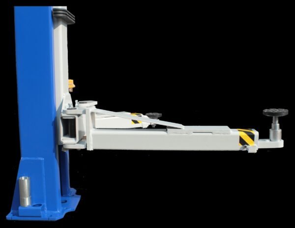 Rubber-Door-Guards-and-Spin-Up-P-scaled-1.jpg Tuxedo TP11KC-DX Bi-Symmetric Two Post Lift