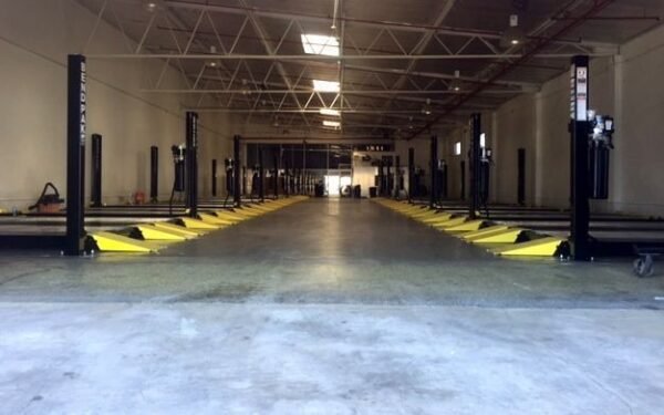 best-4-post-lifts-car-storage-so.jpg HD-9XL 9,000-lb. Capacity / Four-Post Lift / Standard Width / Extended Length